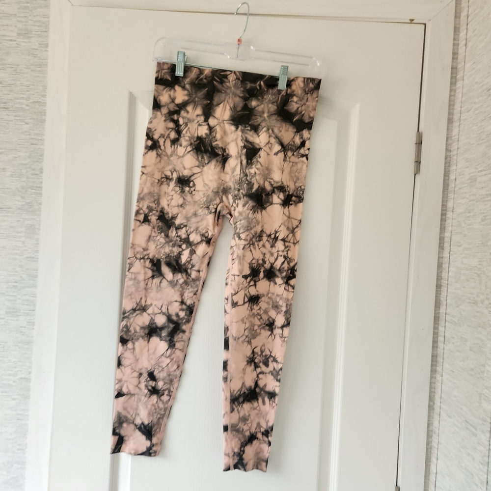 Mono B Womens Tie-Dye Leggings - Black and Peach Size L Euc